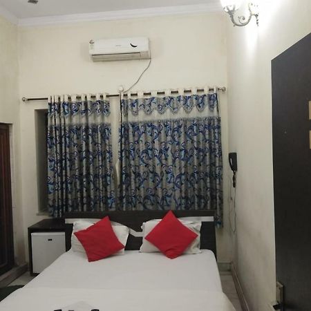 Raviz Inn Калькутта Экстерьер фото
