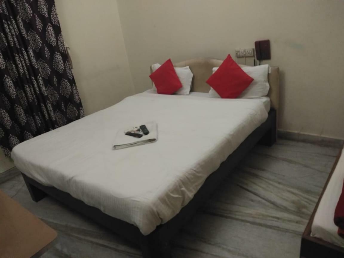 Raviz Inn Калькутта Экстерьер фото